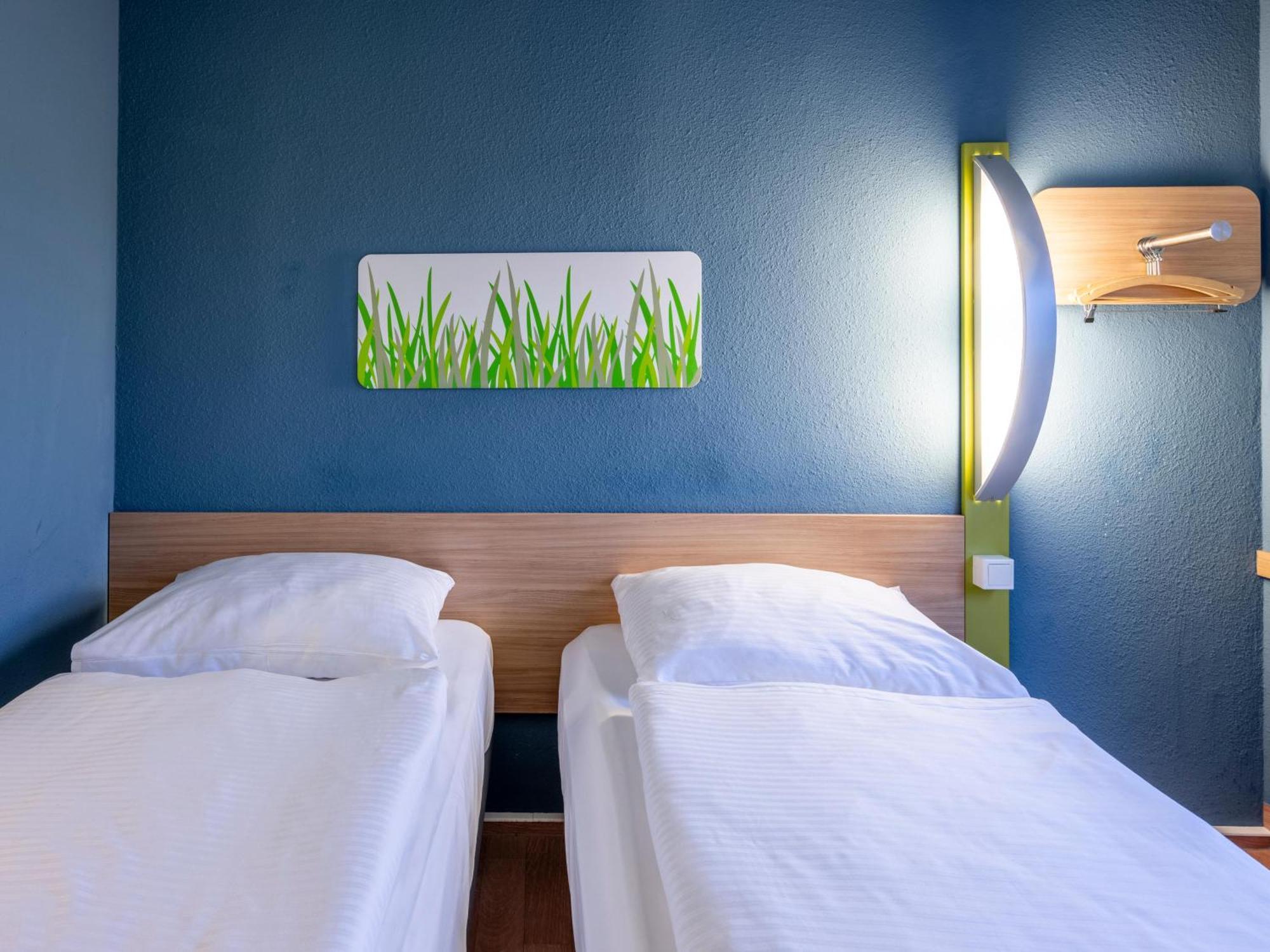 B&B Hotel Kassel-Lohfelden Dış mekan fotoğraf